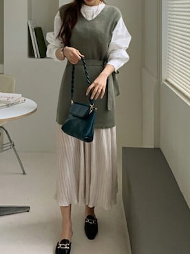 「DHOLIC（ディーホリック）のアイテム（ベスト）」を使った、ディーホリックさん（レディース・166cm）の春コーディネート