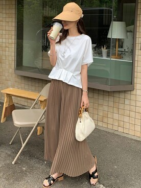 「DHOLIC（ディーホリック）のアイテム（パンツ）」を使った、ディーホリックさん（レディース・165cm）の春コーディネート