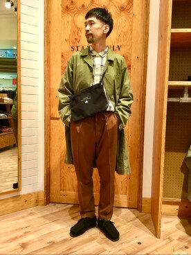 「ショップコート」｜「アイテム（ステンカラーコート）」を使った、coenむらたさん（メンズ・173cm）の秋コーディネート