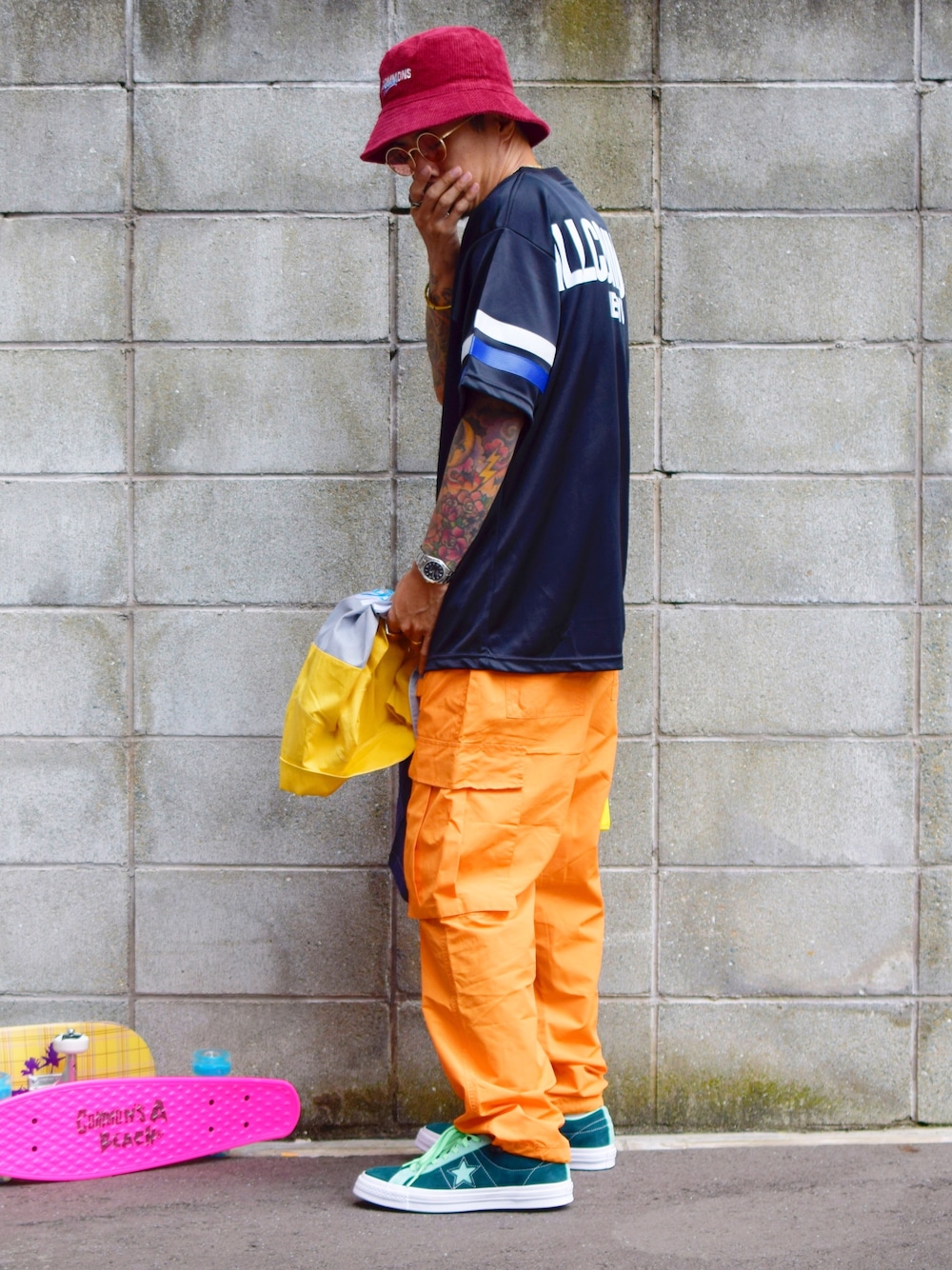 その他のカーゴパンツ、その他のTシャツ/カットソー、その他のその他を着用したメンズの夏コーディネートの1枚目の写真