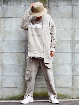 「STORES.jp（ストアーズドットジェーピー）のILLCOMMONS LINE SOCKS WHITE（イルコモンズ  ラインソックス　ホワイト）（ソックス/靴下）」を使った、PUBLICATIONさん（メンズ・168cm）の冬コーディネート