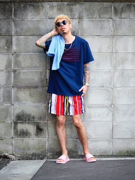 「STORES.jp（ストアーズドットジェーピー）のアイテム（スマホグッズ）」を使った、PUBLICATIONさん（メンズ・168cm）の春コーディネート