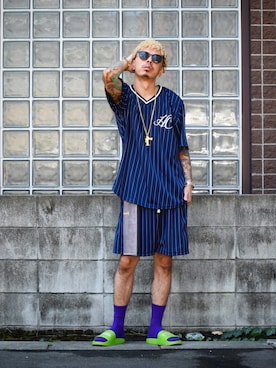 「STORES.jp（ストアーズドットジェーピー）のアイテム（Tシャツ/カットソー）」を使った、PUBLICATIONさん（メンズ・168cm）の夏コーディネート