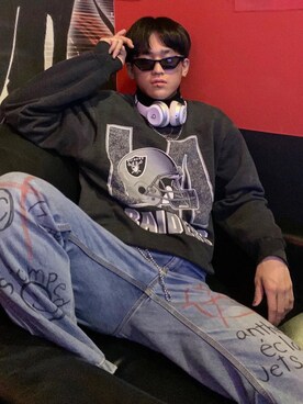 「beats（ビーツ）のアイテム（ヘッドフォン/イヤホン、ホワイト系）」を使った、たっくん(インスタメイン)さん（メンズ・168cm）の春コーディネート