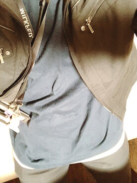 「UNIQLO（ユニクロ）のクルーネックＴ（長袖）（Tシャツ/カットソー、ブルー系）」を使った、Kazuki  Teraokaさん（メンズ・169cm）の秋コーディネート