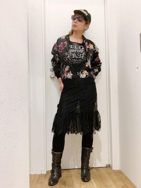「刺繍」｜「アイテム（スカジャン）」を使った、happachinさん（レディース・164cm）の秋コーディネート