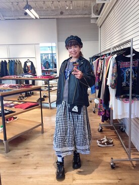 「ロックコーデ」｜「アイテム（ハンチング/ベレー帽）」を使った、happachinさん（レディース・164cm）の秋コーディネート