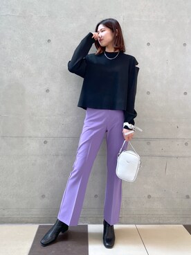 「パープル×黒」｜「アイテム（ニット/セーター）」を使った、sayaさん（レディース・168cm）の春コーディネート