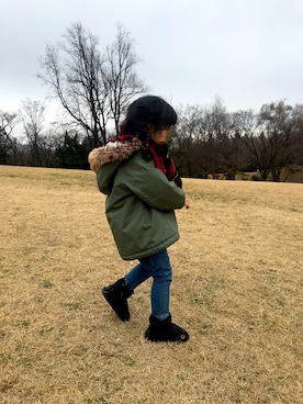 「Wrangler」｜「アイテム（ミリタリージャケット）」を使った、TMGさん（キッズ・90cm）の冬コーディネート