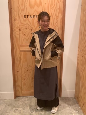 「USAコットン」｜「アイテム（マウンテンパーカー）」を使った、coen はるかさん（レディース・165cm）の秋コーディネート