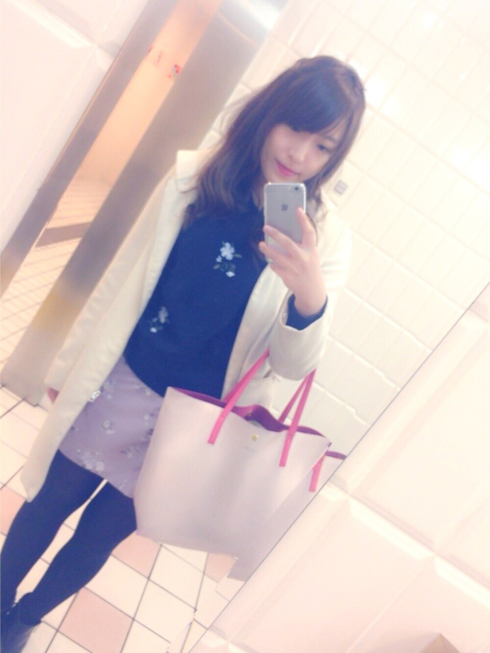「VISのアイテム（ニット/セーター、ブルー系）」を使った、shellymayさん（レディース・162cm）の冬コーディネートの1枚目の写真