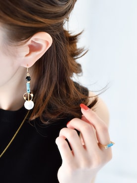 「Phoebe（フィービィー）のアイテム（リング）」を使った、JEWEL ADDICT STAFFさん（レディース・165cm）の春コーディネート