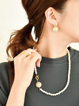 「Phoebe（フィービィー）のアイテム」を使った、JEWEL ADDICT STAFFさん（レディース・165cm）の秋コーディネート