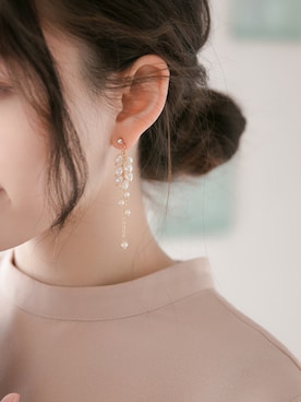 「Phoebe（フィービィー）のアイテム（アクセサリー）」を使った、JEWEL ADDICT STAFFさん（レディース・165cm）の春コーディネート