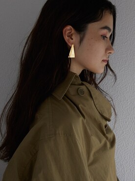 「アイテム（イヤリング（片耳用））」を使った、JEWEL ADDICT STAFFさん（レディース・165cm）の春コーディネート