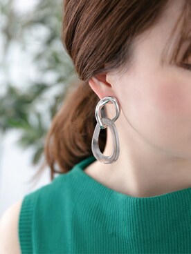 「ボリュームピアス」｜JEWEL ADDICT STAFFさん（レディース・165cm）の春コーディネート
