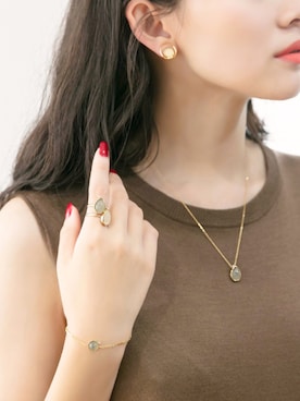 「アイテム（リング、ホワイト系）」を使った、JEWEL ADDICT STAFFさん（レディース・165cm）の夏コーディネート