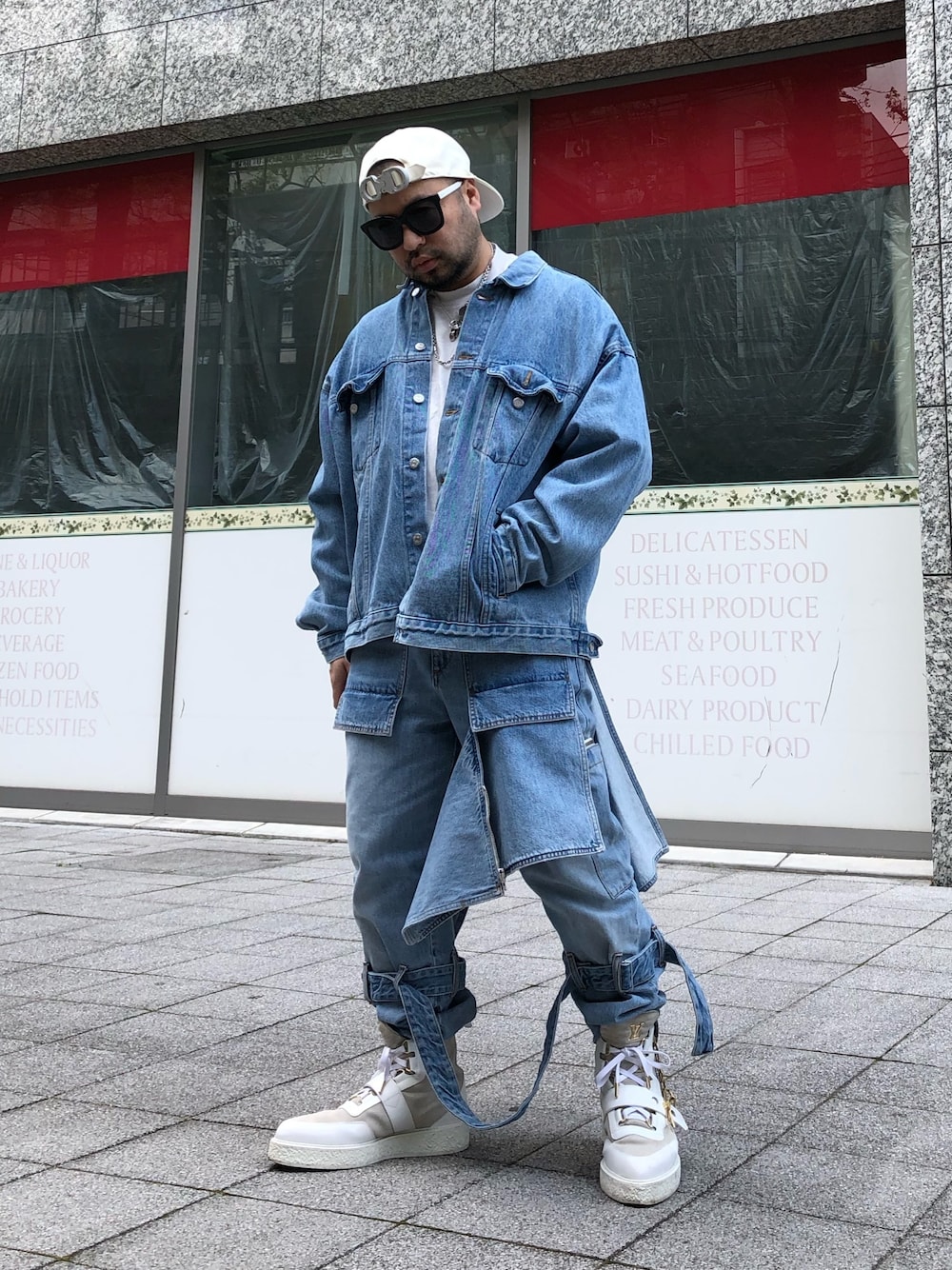 Diorのキャップを使った人気ファッションコーディネート - WEAR