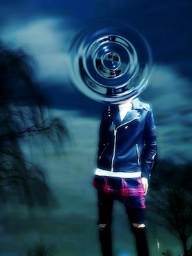 「BLACK by VANQUISH(ブラックバイバンキッシュ)のアイテム(ライダースジャケット)」を使った、THE MAD HATTERさん(メンズ・181cm)の秋コーディネート