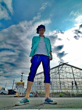 「semantic design（セマンティックデザイン）のアイテム（チノパンツ）」を使った、THE MAD HATTERさん（メンズ・180cm）の夏コーディネート