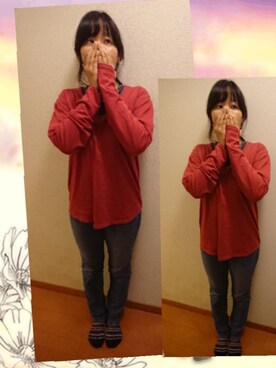 「UNIQLO（ユニクロ）のアイテム（Tシャツ/カットソー、レッド系）」を使った、E-R!さん（レディース・162cm）の冬コーディネート