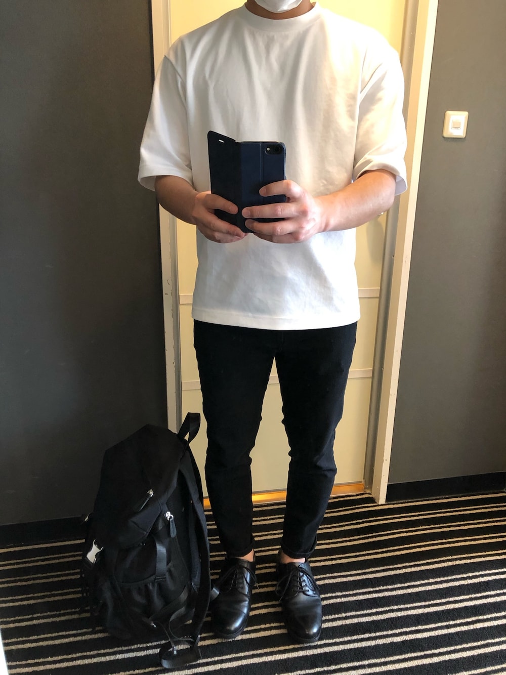 「UNIQLOのエアリズムコットンオーバーサイズTシャツ（5分袖）（Tシャツ/カットソー、ホワイト系）」を使った、たまごさん（メンズ・163cm）の春コーディネートの1枚目の写真
