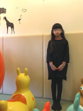 「BREEZE（ブリーズ）のアイテム（ニット/セーター、ベージュ系）」を使った、haruhiko.toukoさん（キッズ）の冬コーディネート