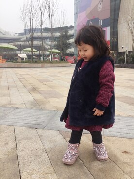 「西潘达のアイテム（ノーカラージャケット、ブラック系）」を使った、Aimiさん（レディース）の冬コーディネート