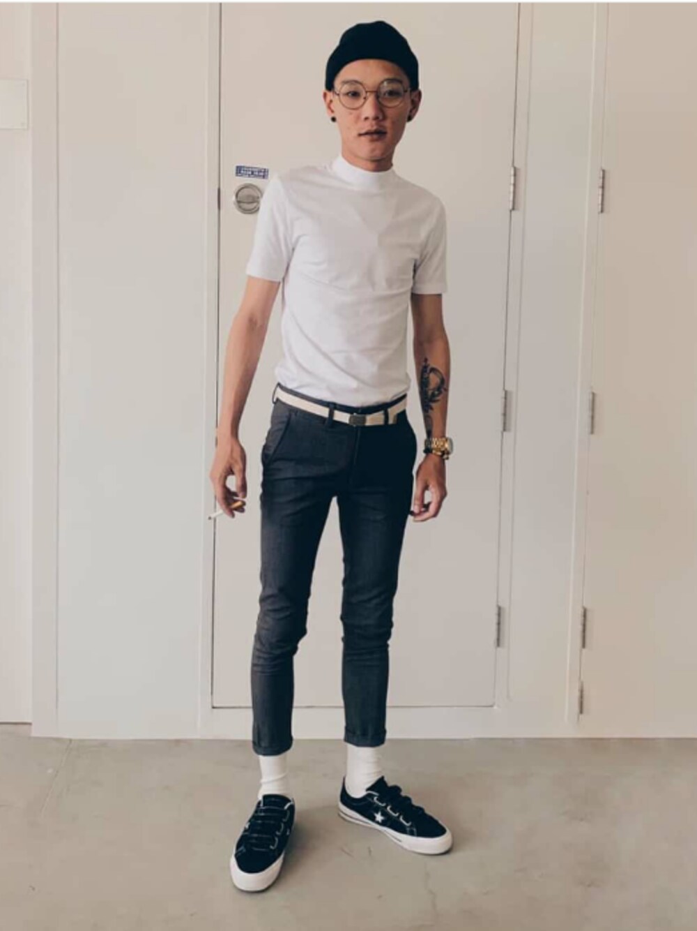 「wedding party、summer、smart casual、asos、converse」｜「asosのアイテム（Tシャツ/カットソー、ホワイト系）」を使った、Ng Joelさん（メンズ・170cm）の夏コーディネートの1枚目の写真