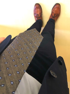 「アズーロ・エ・マローネ」｜「アイテム（チノパンツ）」を使った、タロちんさん（メンズ・174cm）の春コーディネート