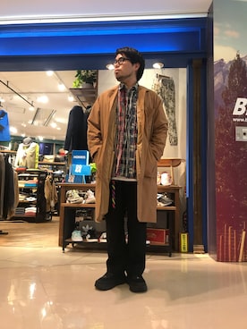 「MANASTASH（マナスタッシュ）のアイテム（ステンカラーコート）」を使った、maeyamaさん（メンズ・170cm）の秋コーディネート