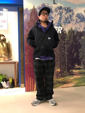 「MANASTASH（マナスタッシュ）のアイテム（パーカー）」を使った、maeyamaさん（メンズ・170cm）の秋コーディネート