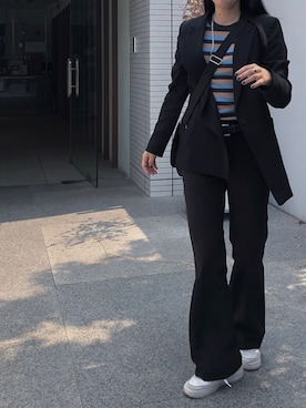 「MSCHF（ミスチーフ）のアイテム（トップス）」を使った、ayanoさん（レディース・163cm）の秋コーディネート