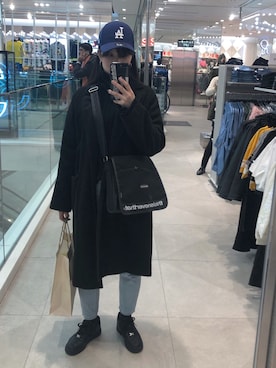 「thisisneverthat（ディスイズネバーザット）のアイテム（ショルダーバッグ）」を使った、ayanoさん（レディース・163cm）の冬コーディネート