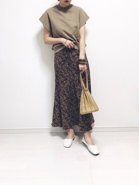 「NEUNA（ヌナ）のカヌレ巾着型プリーツハンドバッグ（ハンドバッグ）」を使った、norisandesukaさん（レディース・166cm）の春コーディネート