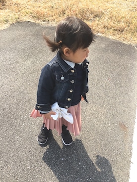 「apres les cours（アプレレクール）のアイテム（デニムジャケット）」を使った、Rena♡さん（キッズ・80cm）の春コーディネート