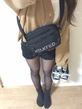 「H&M（エイチ・アンド・エム）のアイテム（カーディガン/ボレロ）」を使った、shocoさん（レディース・155cm）の冬コーディネート