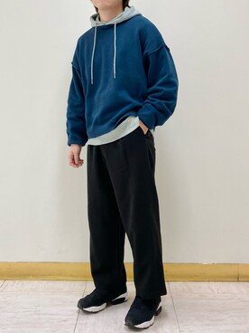 パーカーを使った 春ニット のメンズ人気ファッションコーディネート Wear