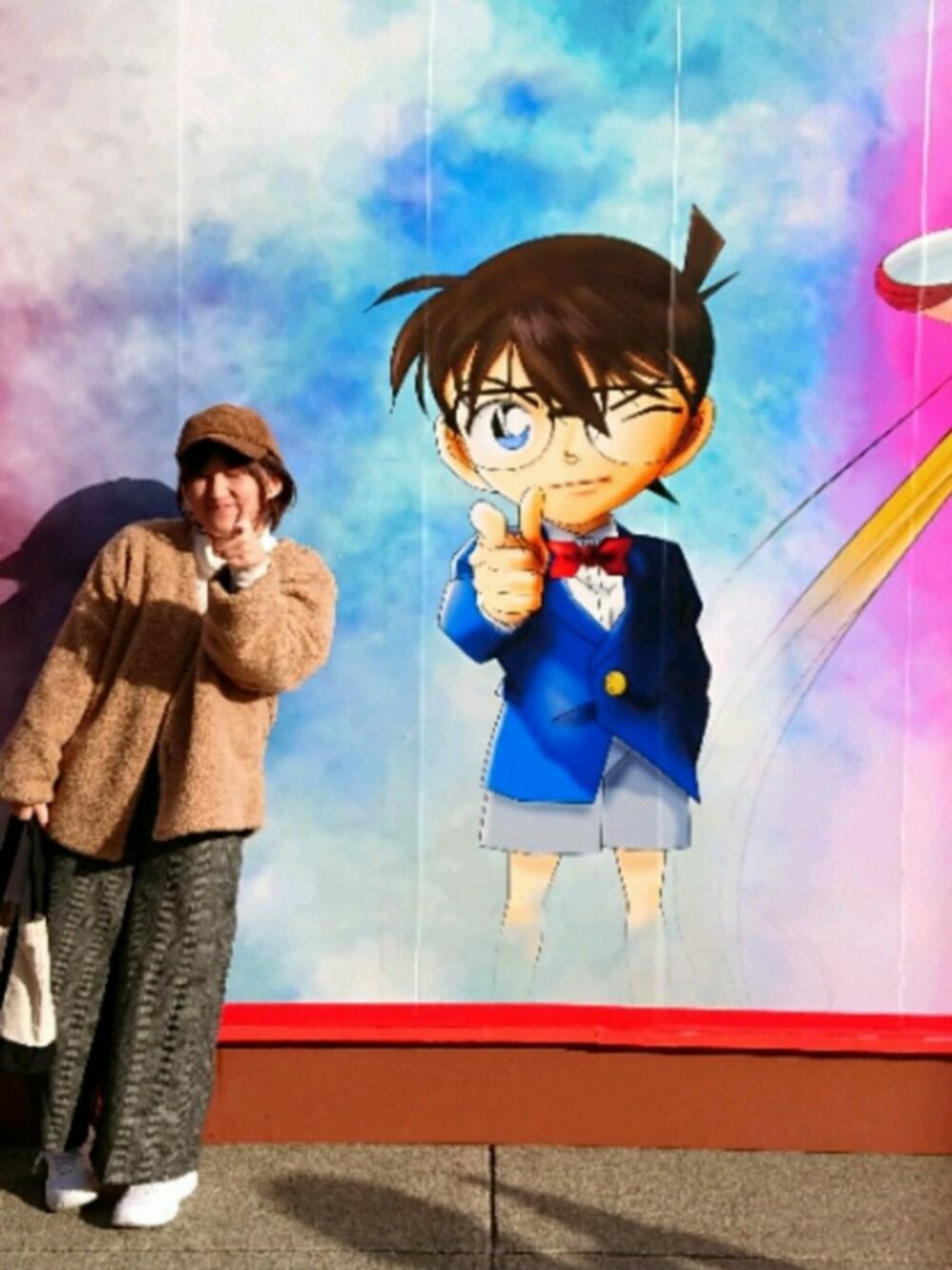 「ボア、グレンチェック、白タートルネック、ヒッコリー、白スニーカー、トートバッグ、ユニバ」｜「koeのリバーシブルボアライナーコート（その他アウター、ベージュ系）」を使った、asu🍋さん（レディース・152cm）の冬コーディネートの1枚目の写真