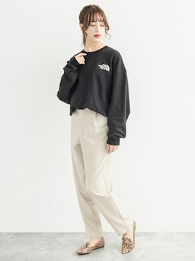 「northface」｜「アイテム（スウェット）」を使った、Rocky Monroeさん（レディース・164cm）の春コーディネート