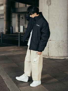 「Audience（オーディエンス）のアイテム」を使った、Rocky Monroeさん（メンズ・176cm）の冬コーディネート