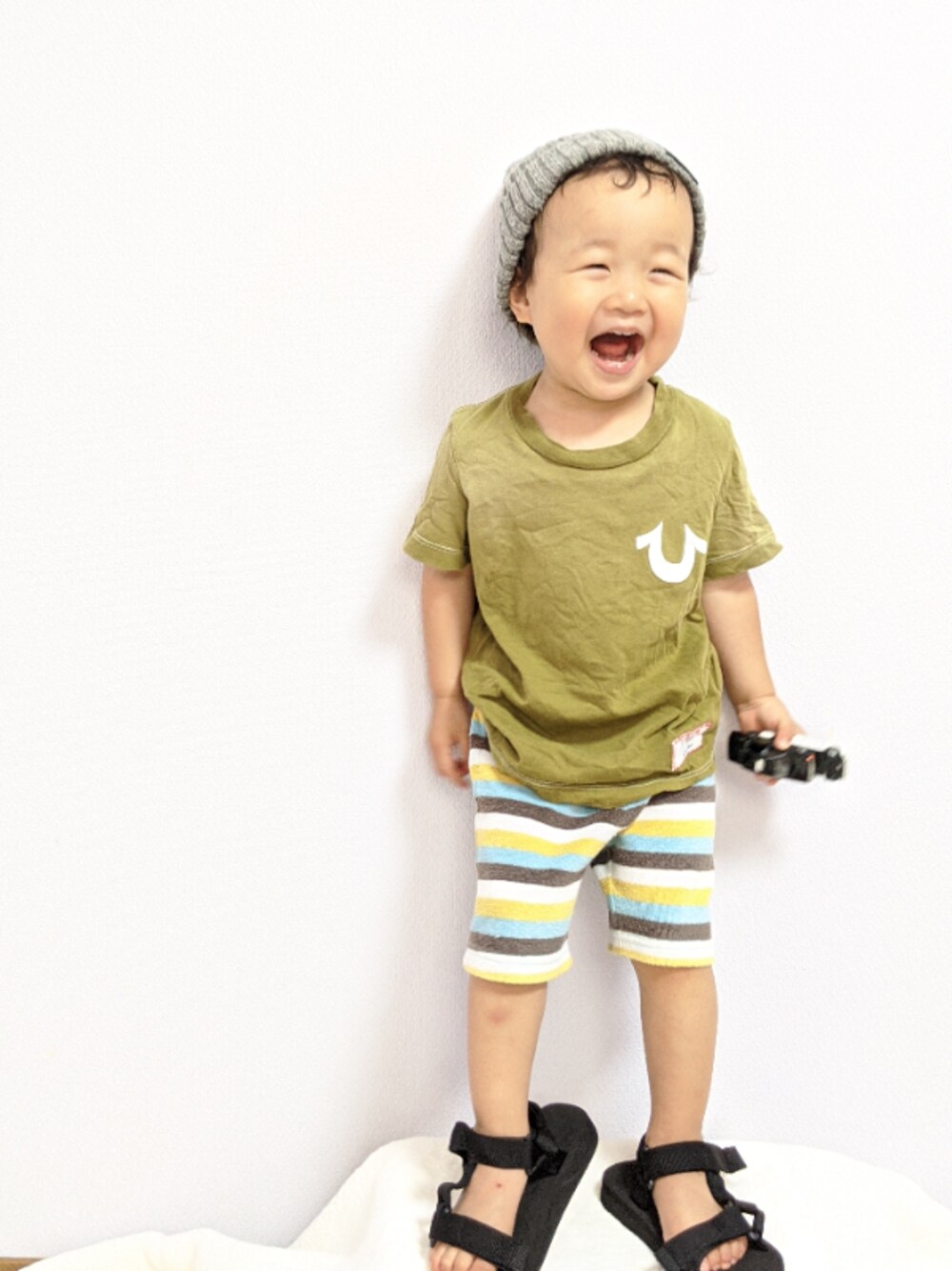 「THE NORTH FACEの【THE NORTH FACE / ザ ノースフェイス】 Cappucho Lid＃（ニットキャップ/ビーニー、グレー系）」を使った、json115さん（キッズ・100cm）の夏コーディネートの1枚目の写真