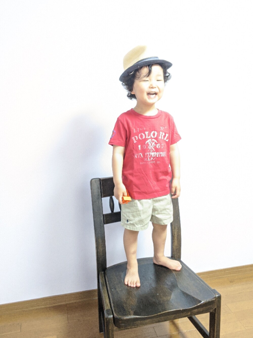 「GAPのGap カラーブロック フェドーラ（ニットキャップ/ビーニー、ベージュ系）」を使った、json115さん（キッズ・110cm）の夏コーディネートの1枚目の写真