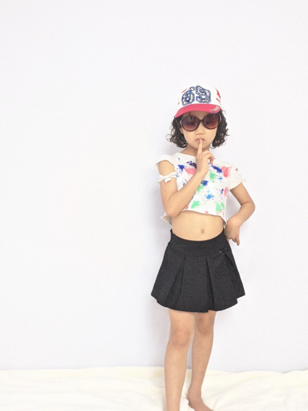 「HYSTERIC MINIのアイテム（キャップ、レッド系）」を使った、json115さん（キッズ・122cm）の夏コーディネートの1枚目の写真