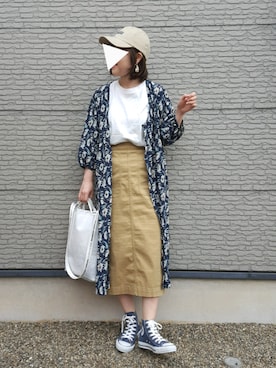 スカート ベージュ系 を使った 花柄ｶﾞｳﾝ の人気ファッションコーディネート Wear