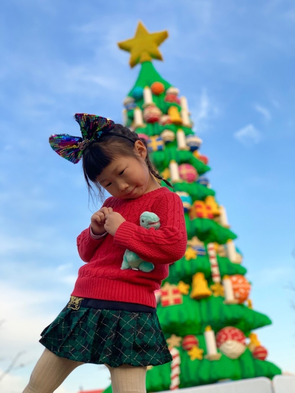 「レゴランド🎄のアイテム（おもちゃ、グリーン系）」を使った、kさん（キッズ・100cm）の冬コーディネートの1枚目の写真