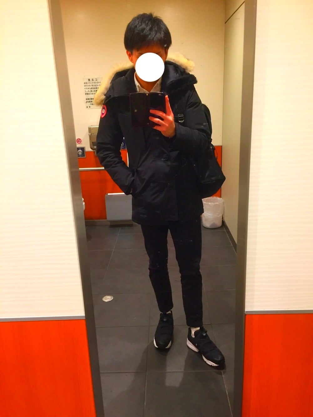「髪切りました！、マスターピース、カナダグーす、白シャツ、黒スキニー、ポンプフューリー、トイレから失礼しやす」｜「CANADA GOOSEのCANADA GOOSE（カナダグース）/JASPERジャスパー（ダウンジャケット/コート、ブラック系）」を使った、Na-kiさん（メンズ・170cm）の冬コーディネートの1枚目の写真