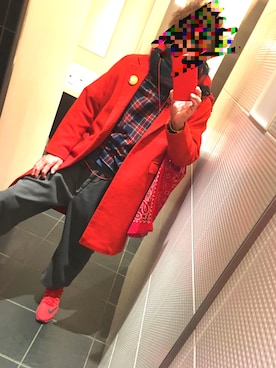 「アイテム（ポンチョ、レッド系）」を使った、Steve Roddenberryさん（メンズ・175cm）の冬コーディネート