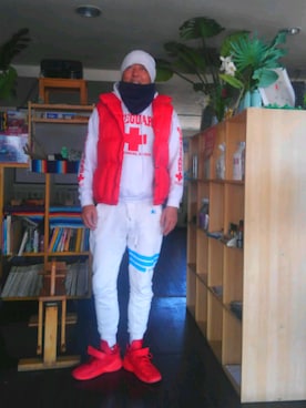 シェイク・タマブクロさんのコーディネート