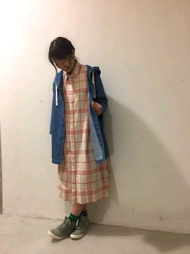 「フードコート」｜「アイテム（シャツワンピース）」を使った、aoki(∵)さん（レディース・165cm）の春コーディネート